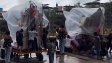 ganesha-idol-falls-on-devotees-amid-heavy-rain-in-palghar