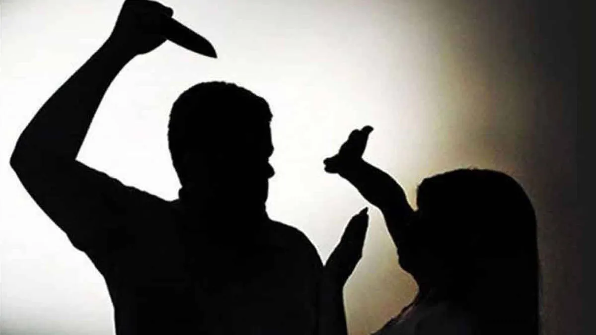 husband-attacks-wife