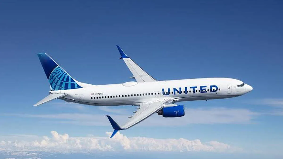 united-airline-flight