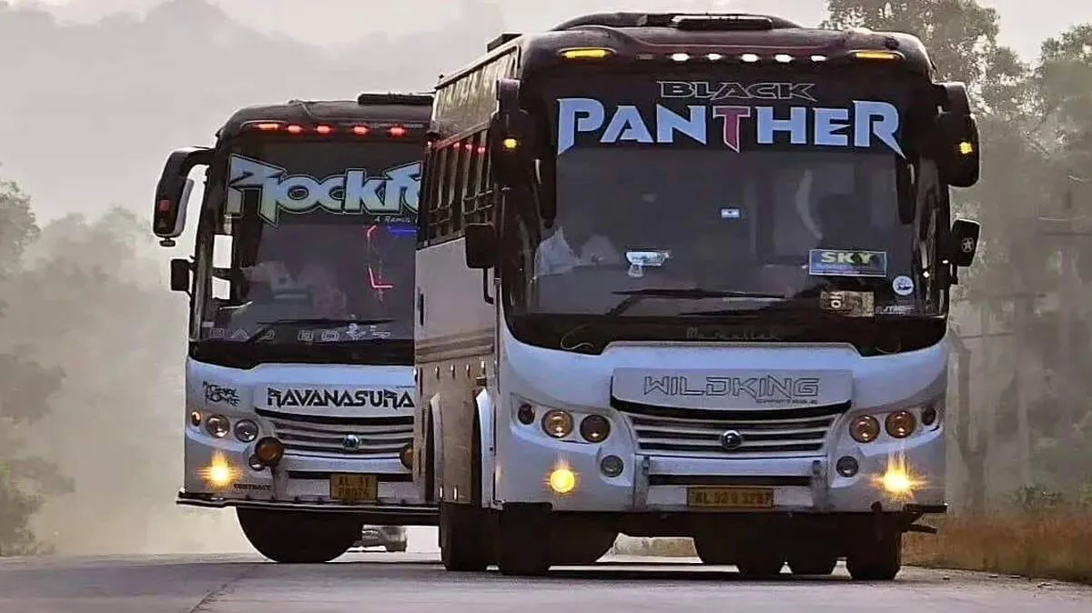 tourist-bus