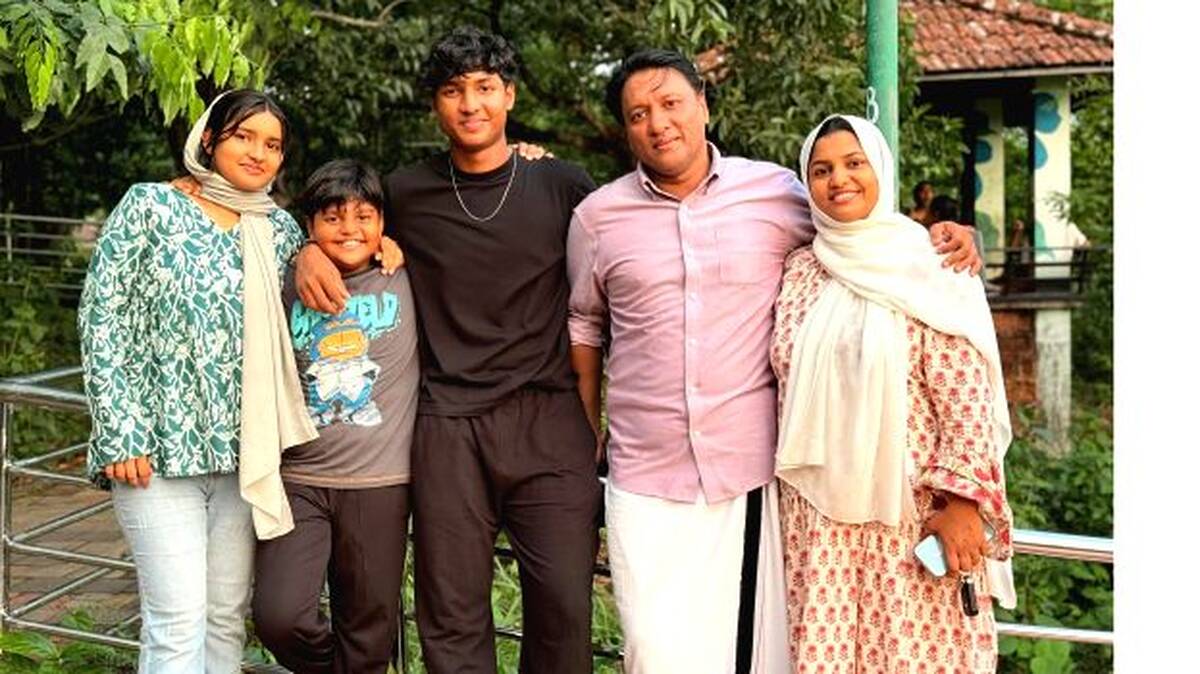 enaan-and-family