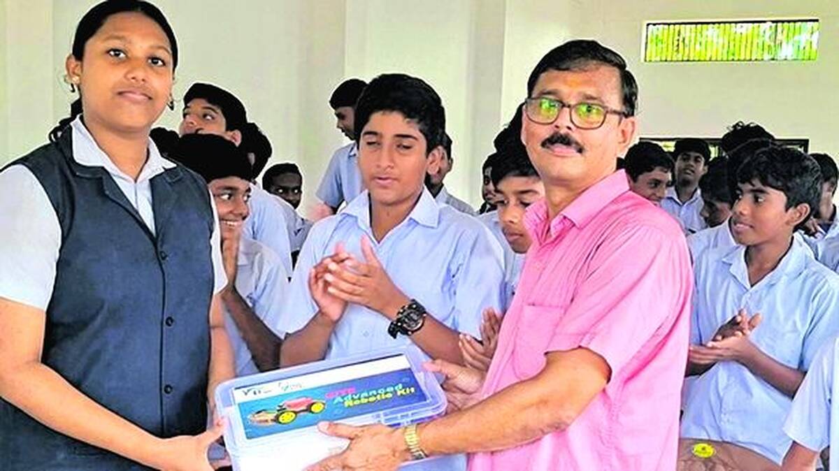 manikadav