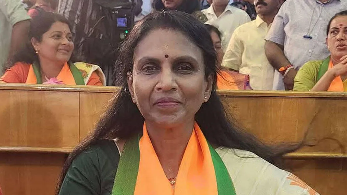 തിരുവനന്തപുരം: ബിജെപി സംസ്ഥാന വൈസ് പ്രസിഡന്റും ശാസ്‌തമംഗലം കൗൺസിലറും മുൻ ഡിജിപിയുമായ ആർ ശ്രീലേഖ കൗൺസിലർ സ്ഥാനം രാജിവച്ചു.