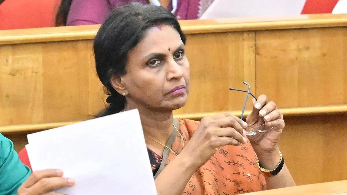 r-sreelekha