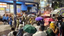 kolkata-durga-puja-pandal-stampede-19-dead-updates
