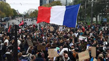 paris-businesses-hit-as-france-protests-escalate
