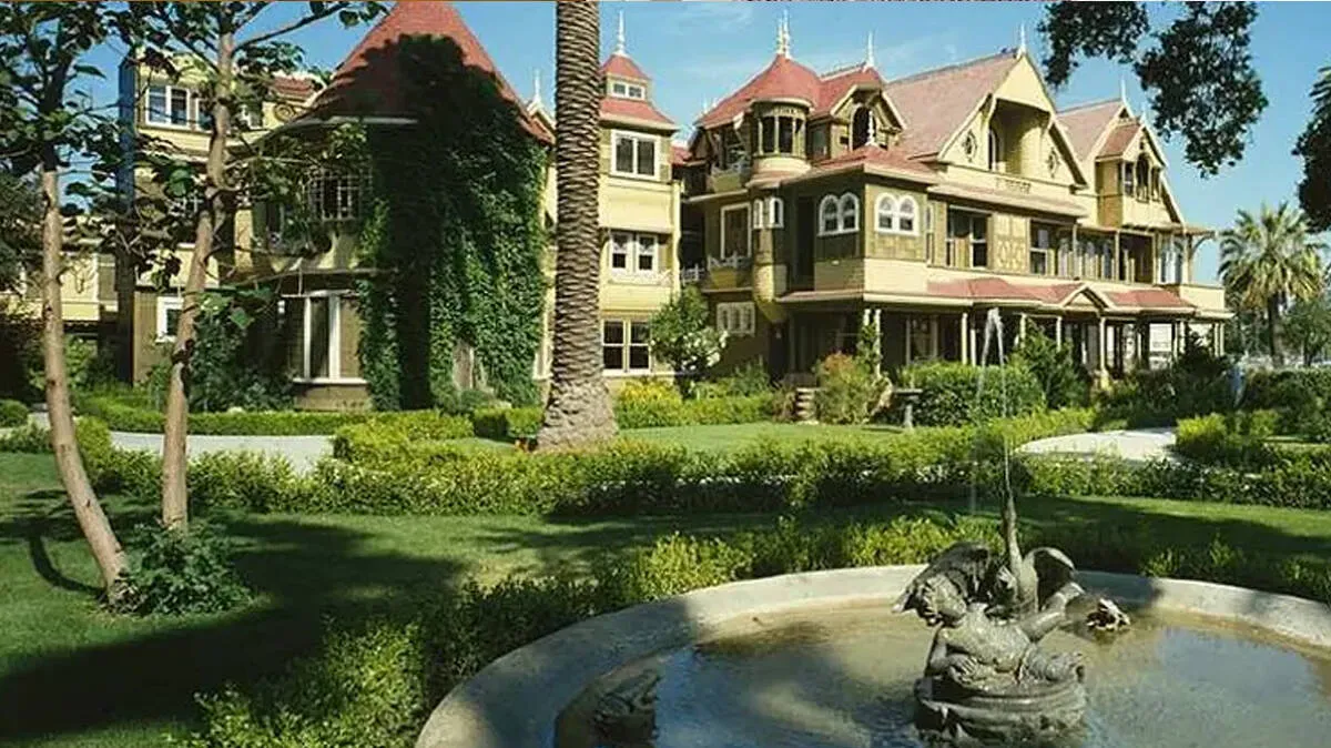 mystery-house