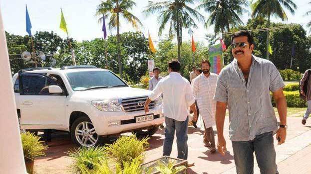 Happiest Employee In The World Would Be Mammootty S Driver Check Out Why Cinema Cine News Kerala Kaumudi Online