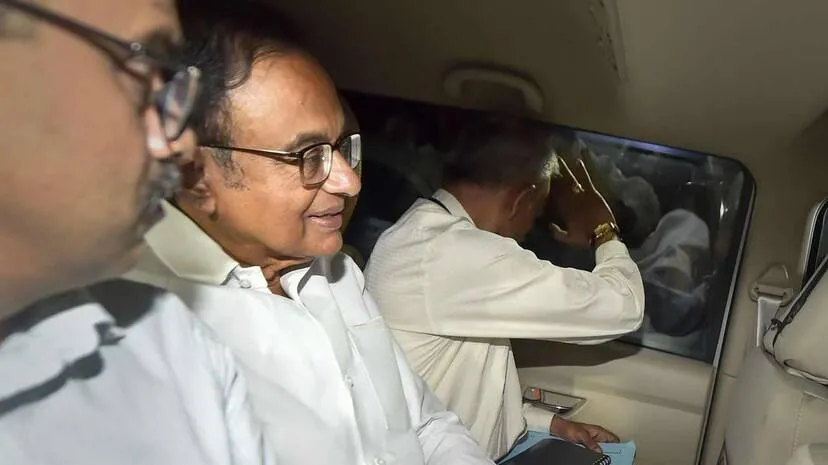 chidambaram-in-cbi-custod