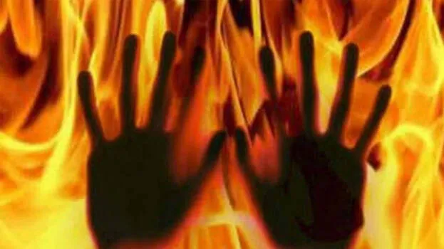 women-set-on-fire