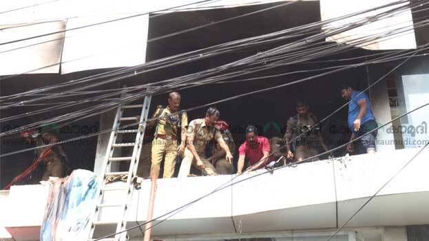 Major fire breaks out at Bata showroom 