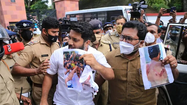 protesting-in-police-hea