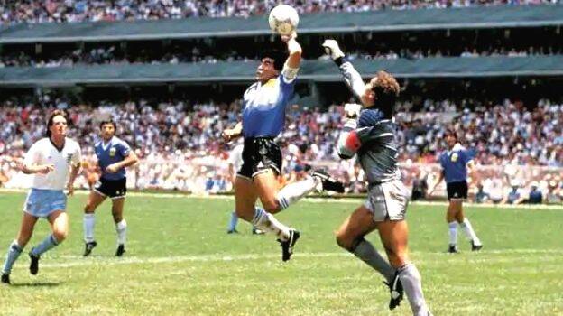 Décès de Maradona : le gardien de but anglais refuse de le pardonner pour sa célèbre « Main de Dieu » en 1986