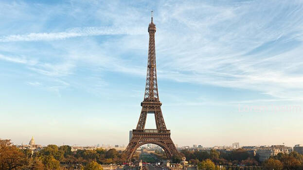 Eiffel Tower grows by 20 feet