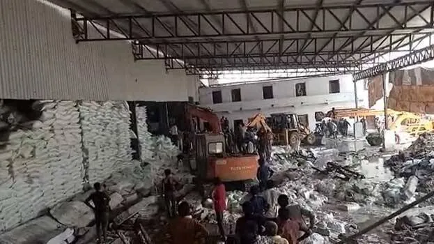 wall-collapse