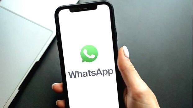 iphone-whatsapp