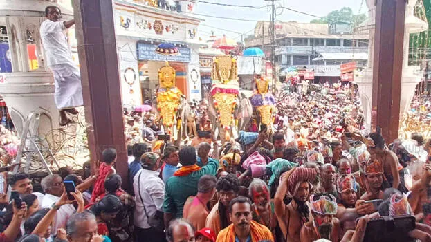 kottayam-petta-thullal-kr