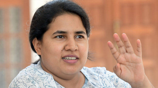 മാസപ്പടി: കേന്ദ്ര അന്വേഷണത്തിന്റെ രേഖകൾ ഹാജരാക്കാൻ ഹൈക്കോടതി നിർദേശം; വിശദപരിശോധനയിലേക്ക് കടന്നെന്ന് കേന്ദ്രം മാസപ്പടി: കേന്ദ്ര അന്വേഷണത്തിന്റെ രേഖകൾ ഹാജരാക്കാൻ ഹൈക്കോടതി നിർദേശം; വിശദപരിശോധനയിലേക്ക് കടന്നെന്ന് കേന്ദ്രം