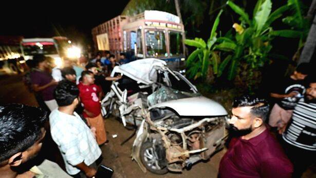 car-collides-with-lorry-i
