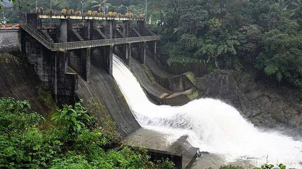 kallarkutty-dam-pambla-da