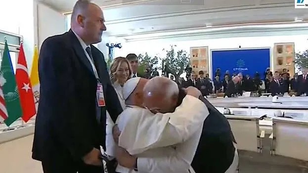 modi-meets-pope-francis