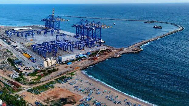 vizhinjam-port-ship-san-f