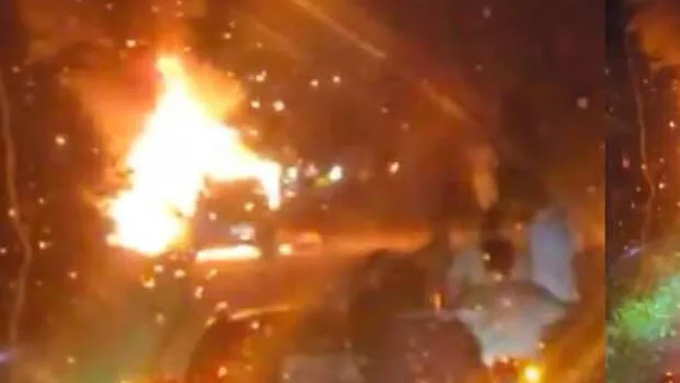 car-catches-fire-in-kumil