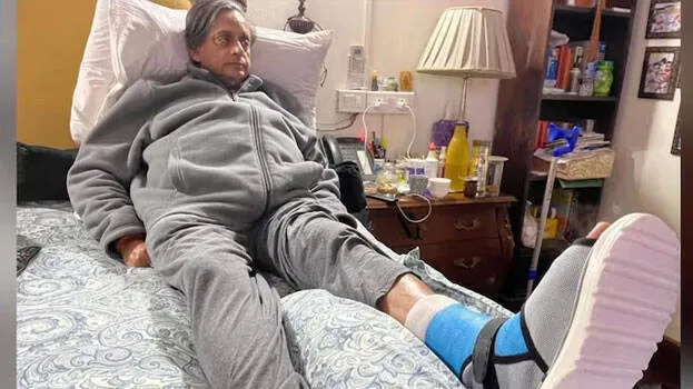 shashi-tharoor