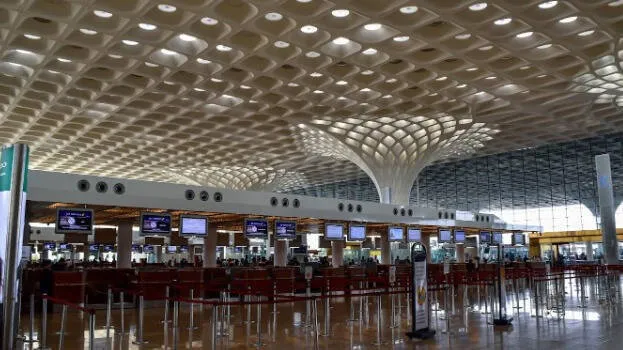 mumbai-airport-indigo-fli