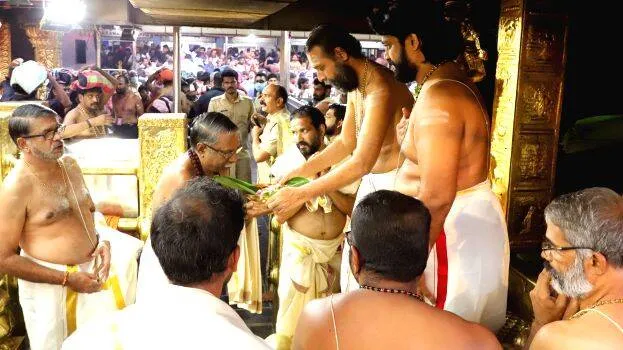 sabarimala-pandalam