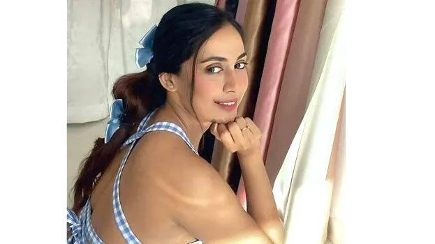 aparna-vinod-actress