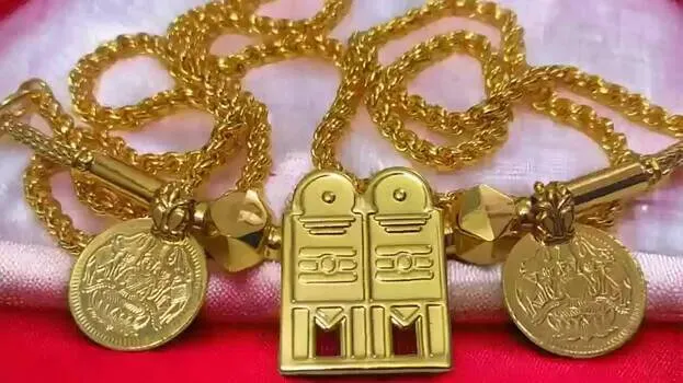 gold-necklace