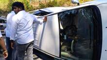 elephant-attacks-car