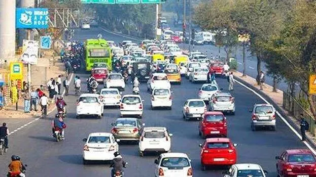 vehicles-in-the-road