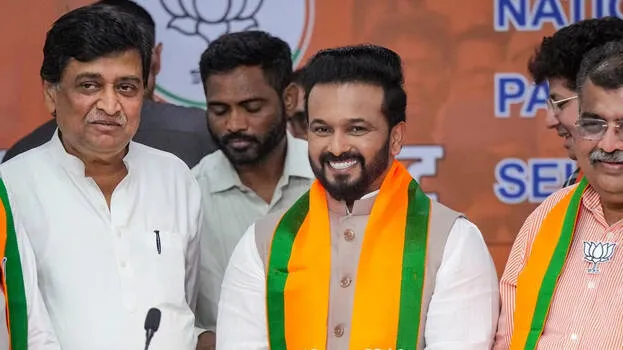kedar-jadhav-joins-bjp