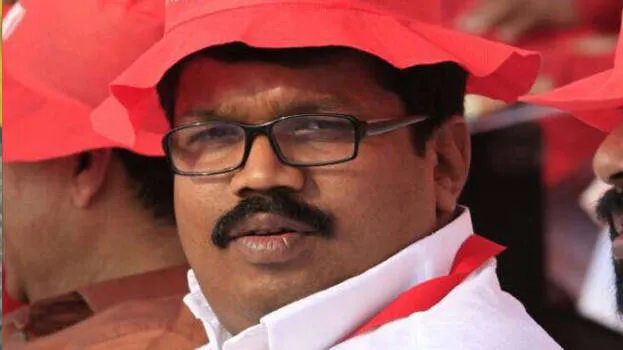 kk-ragesh-cm-pinarayi-vij