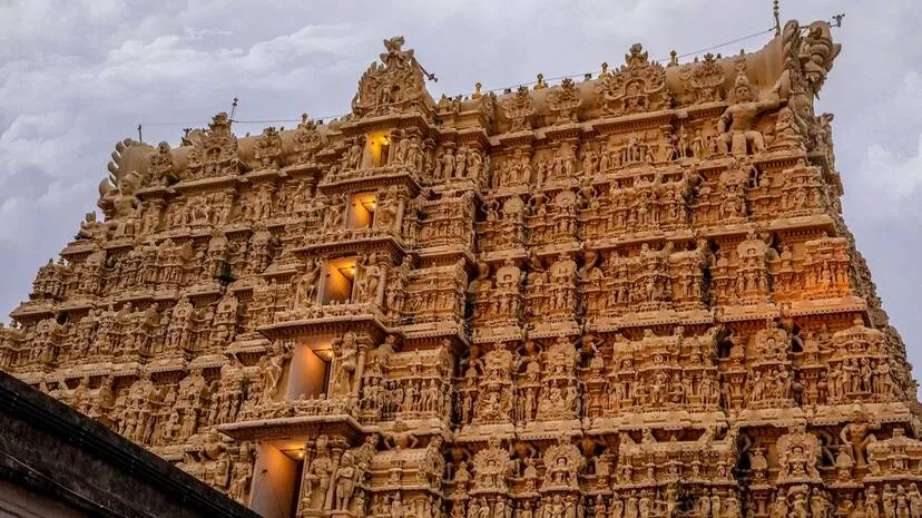 sree-padmanabha-swamy-tem