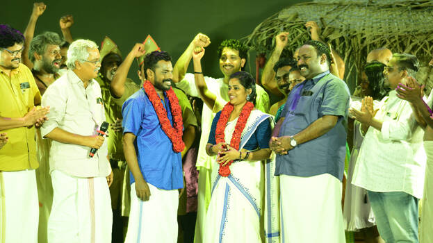 drama-stage-wedding-