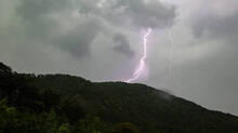 kannur-lightning-