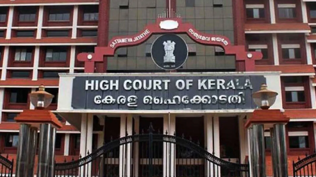 High Court clears transfer of Kerala Health Director, vacates Tribunal stay