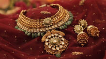 gold-necklace