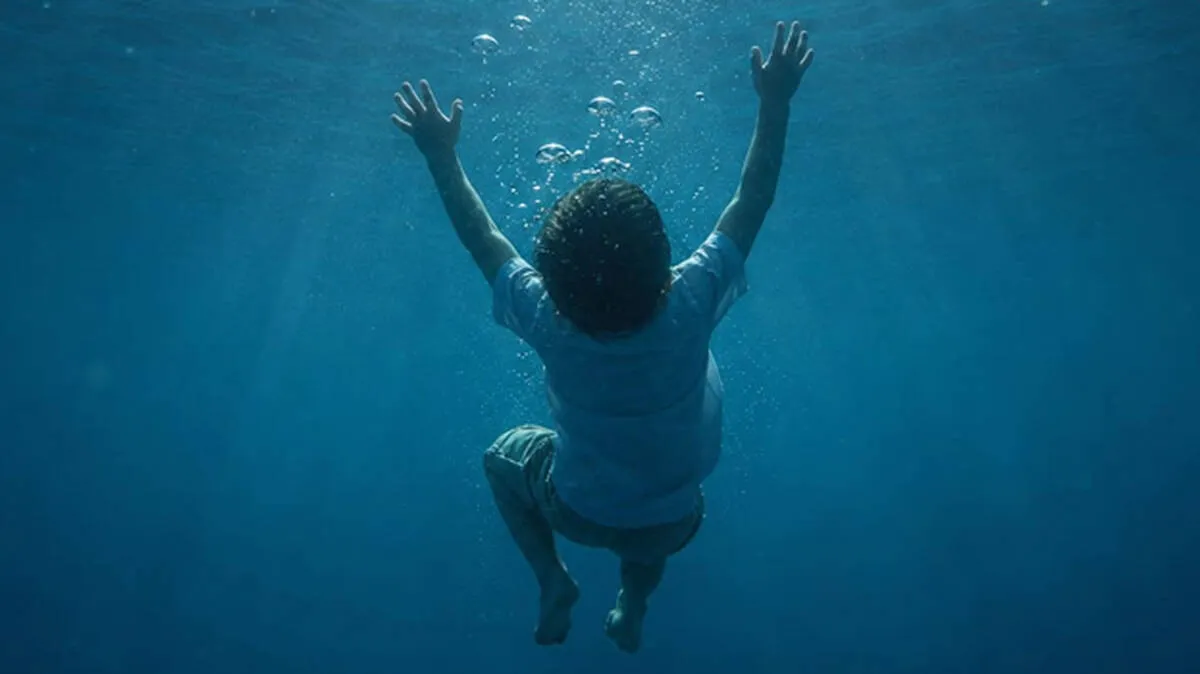 drowning drowning