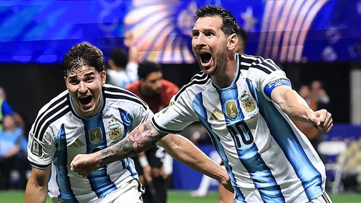 lionel-messi-celebrating-