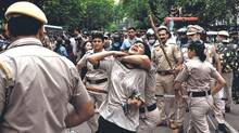 students-protest-in-delhi