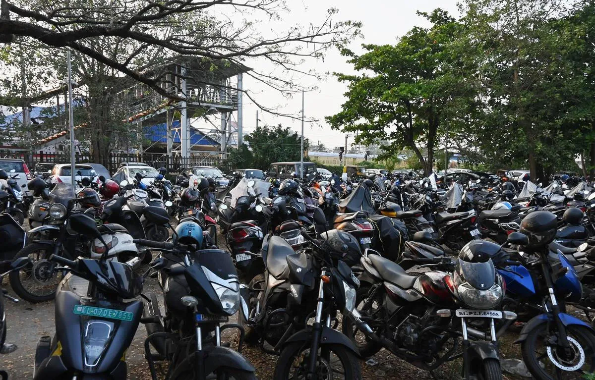 railway-parking