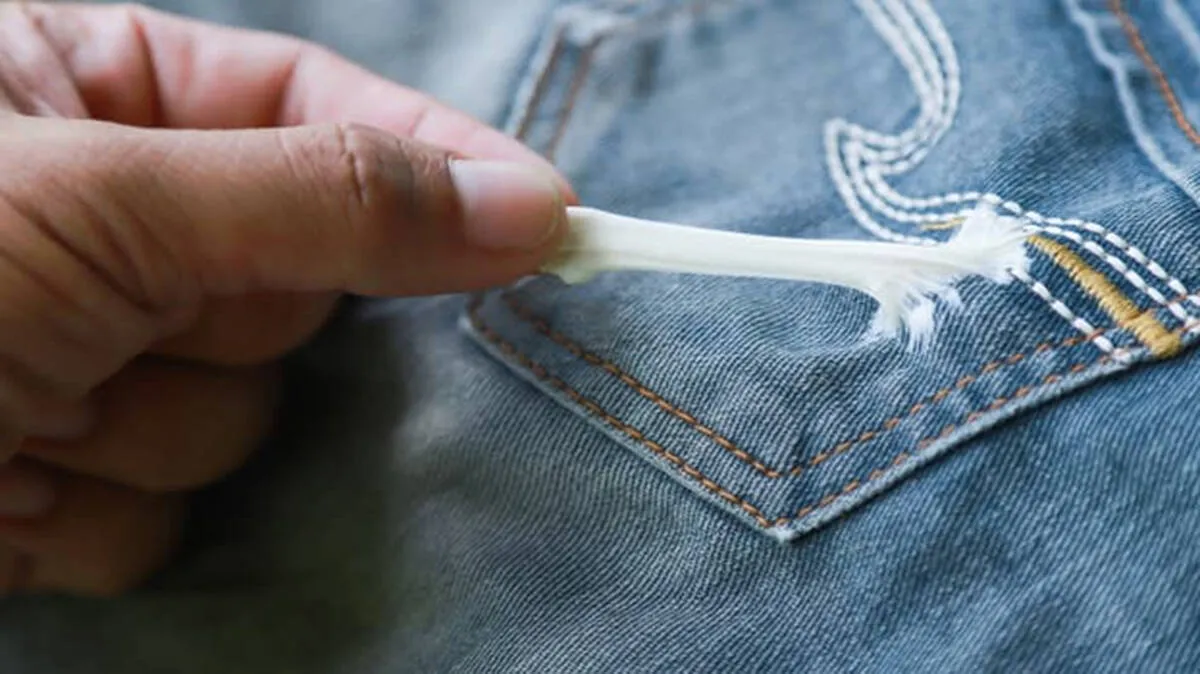bubble-gum-on-clothes