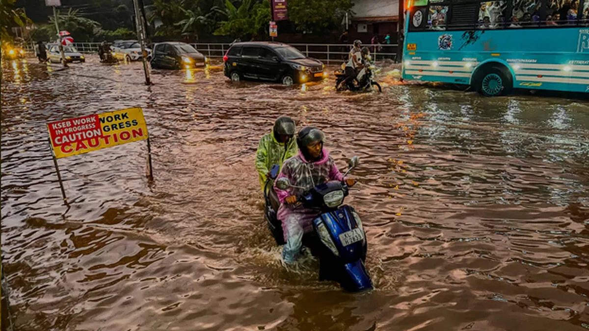 heavy-rain-in-kozhikode