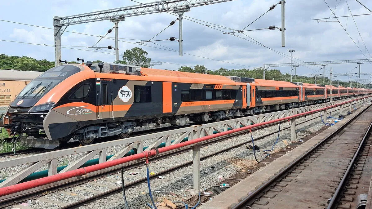 vande-bharat-train